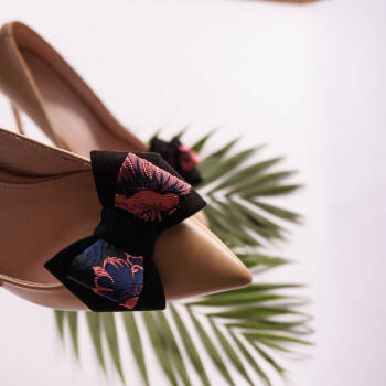 Ozdoby do butów Kokardy 3d L / Japan