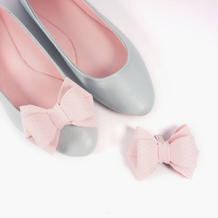 klipsy do butów - kokardki pastelowy róż